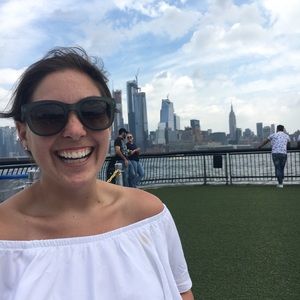 Meet your Posher, Regan